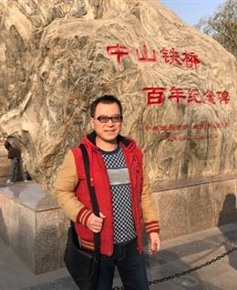 一路勇往直前的头像