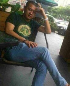 简单点的快乐的头像