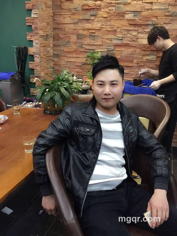 寂寞的夜晚的头像