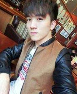 很大的帅哥的头像