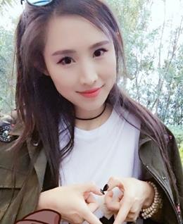 带刺的红玫瑰999