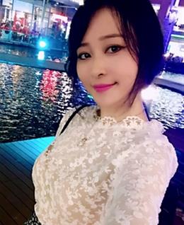 浅蓝色的@天空的头像