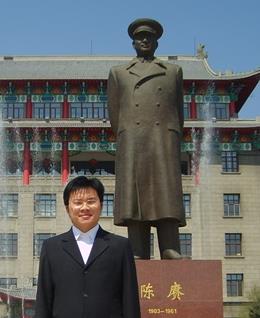 真龙天子-1982的头像