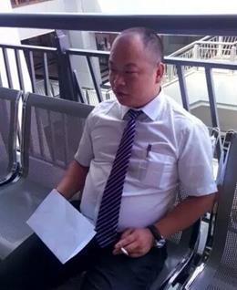 恋上双腿之间的头像