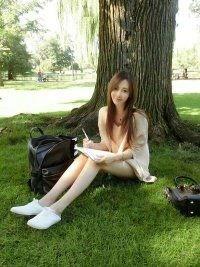 静静￥的头像