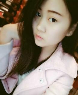 高傲女王 百毒不侵的头像