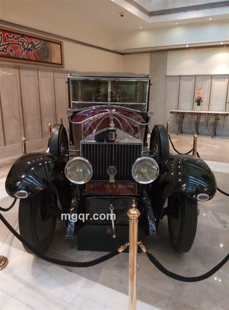 叶落纷飞飞满天的头像