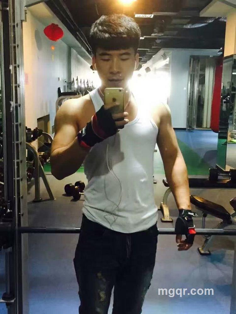 一切随风去吧的头像