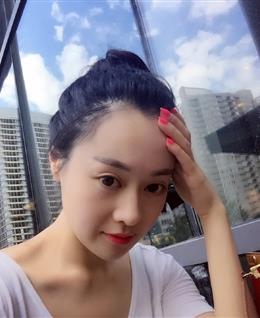 十一月的晚风的头像