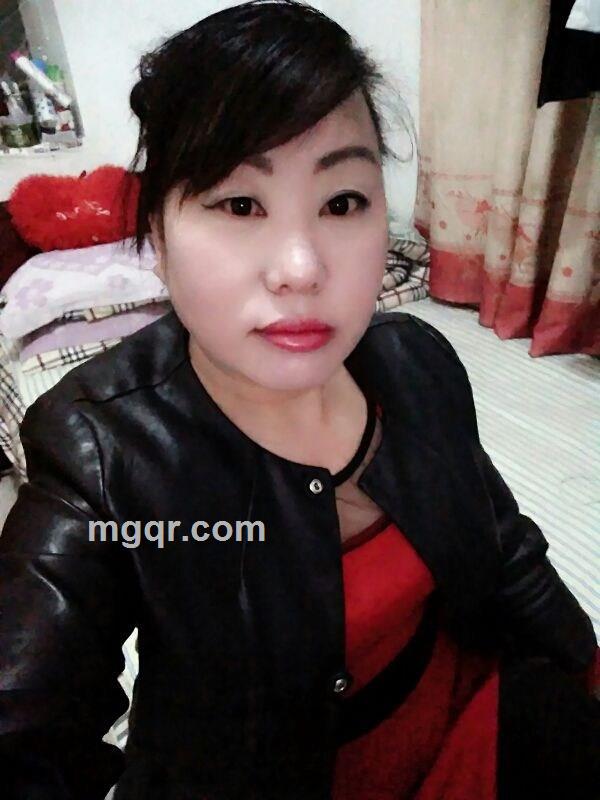 黑涩女郎的头像