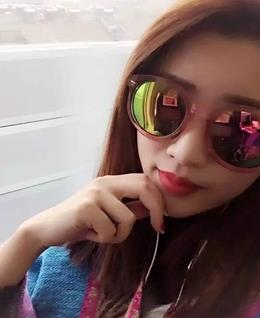 夏夜的琉璃的头像