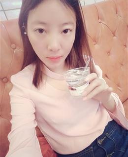 紫是蜜意的头像