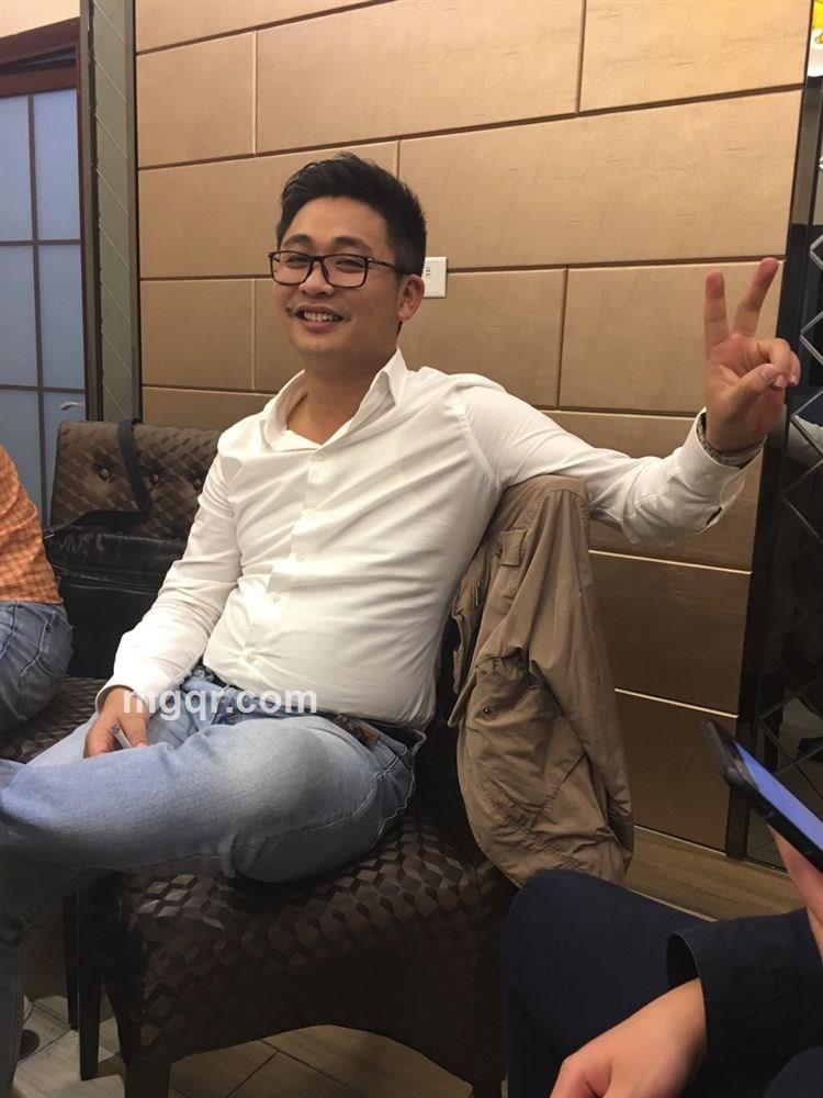 一天到晚游泳的鱼的头像