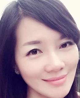 面纱下的素颜的头像