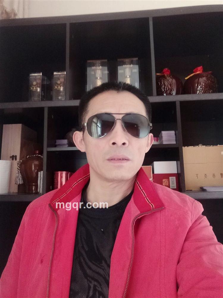 面对现实的头像