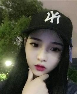 落花听雨丶的头像