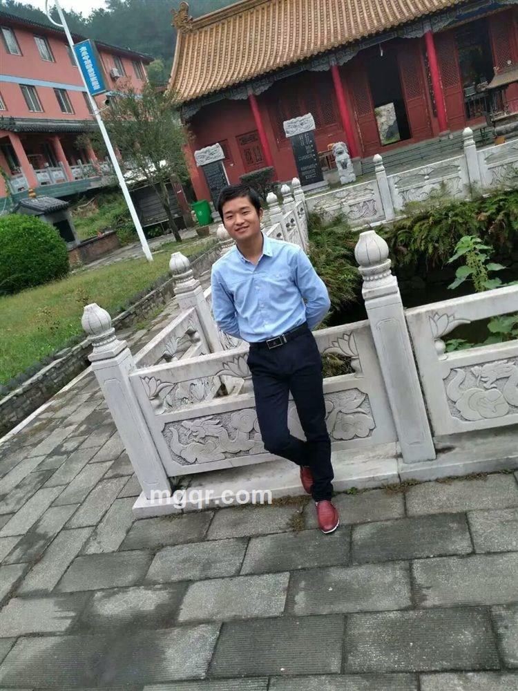 平平淡淡的头像