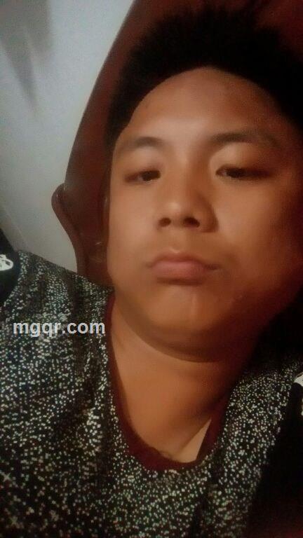 孤独寂寞的狼的头像