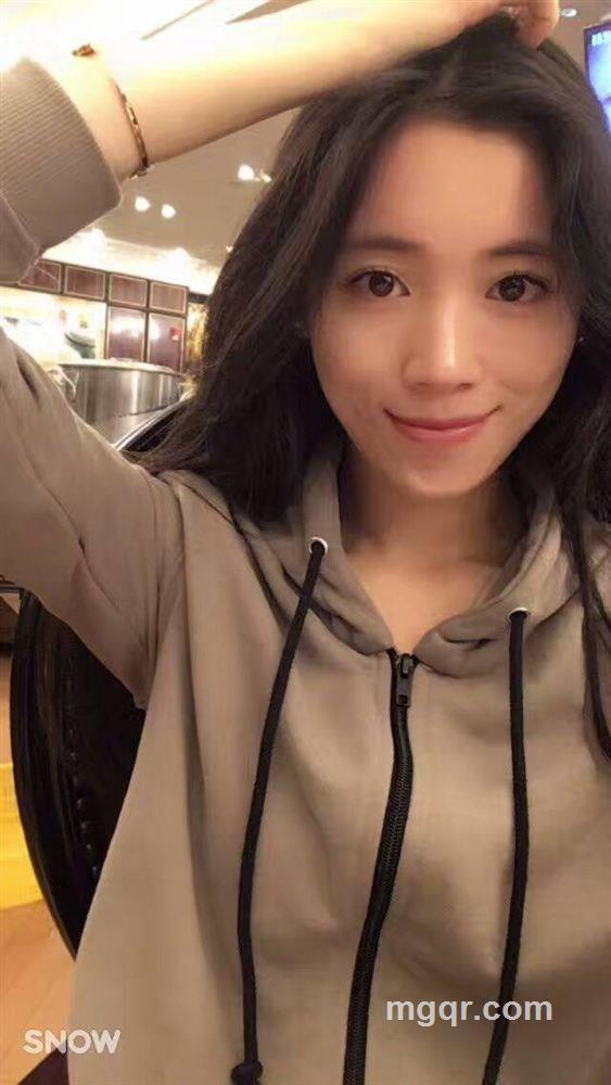 孤独的朵朵的头像