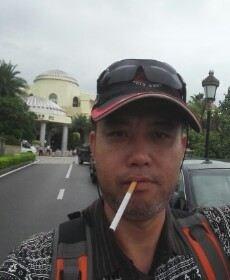 五裤全输的头像