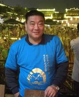 爱喝啤酒的头像