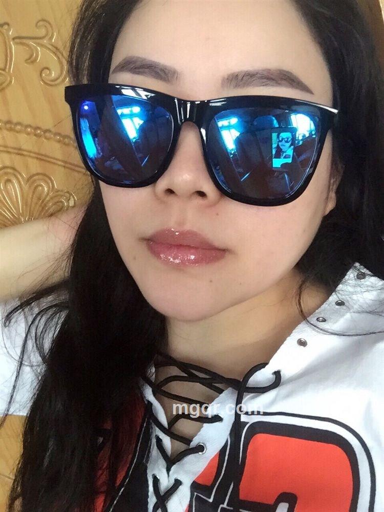 单枝玫瑰11的头像