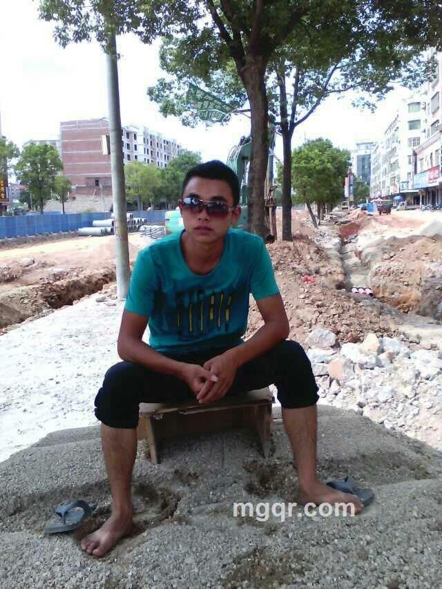 趴墙等红杏的头像