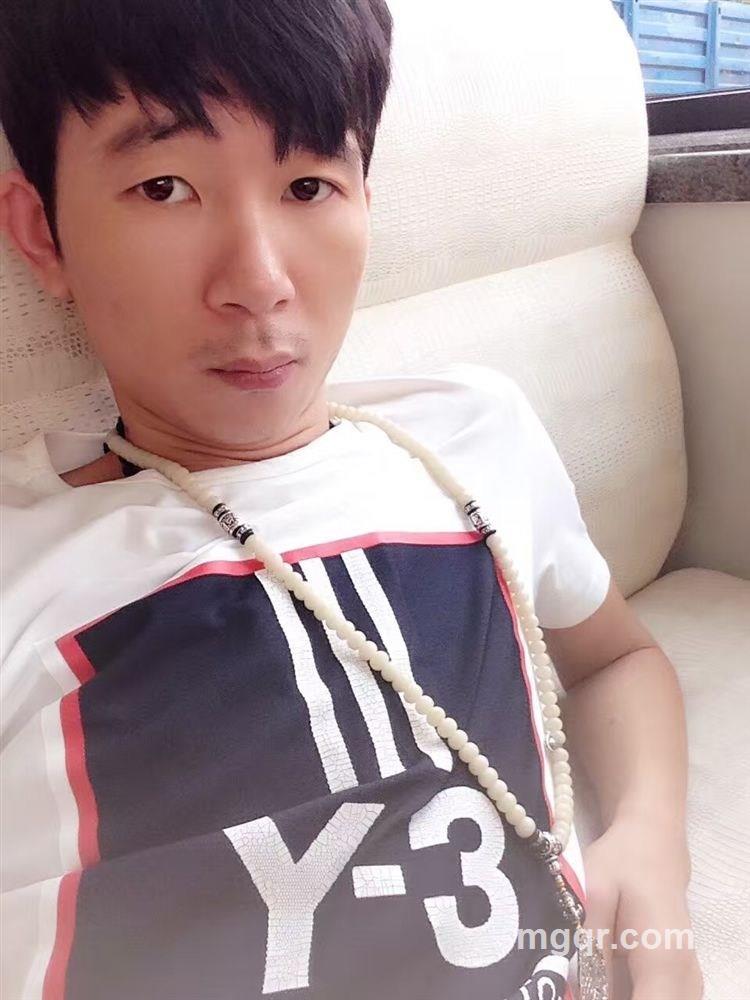 大斌éル的头像