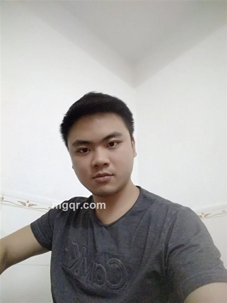 蠢萌型男的头像