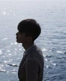 泪、很累的头像