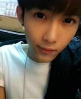 小眼睛的鸡蛋面