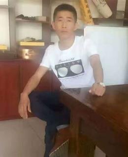 寂寞需求爱的头像