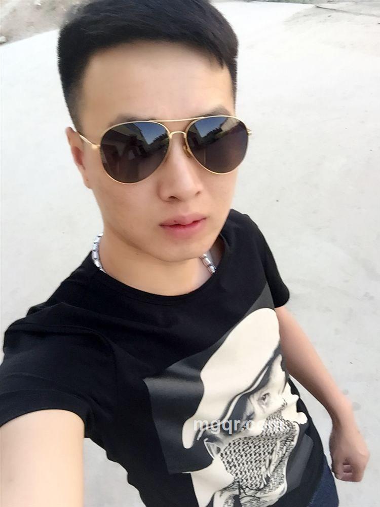 孤独的烈酒的头像