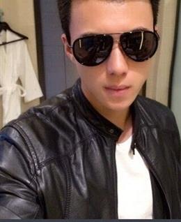 阿斯顿发丰的头像