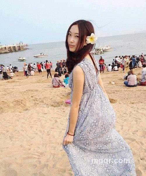 邂逅浪漫女的头像