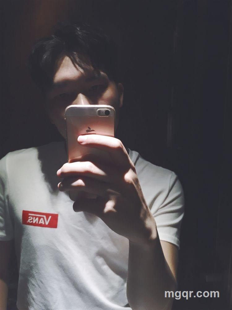 性瘾男神的头像