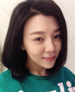 一个的孤单，两个人错的头像