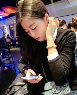 晓看天色暮看云的头像