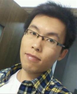 遛狗的老男孩的头像