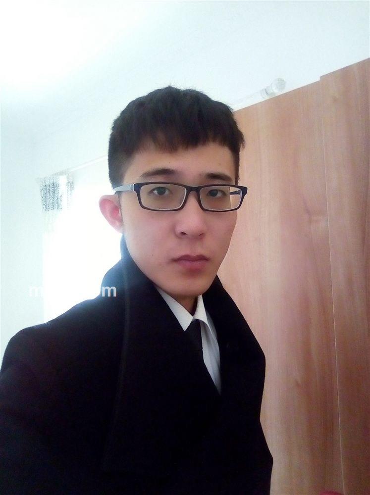 等阳光雪人的头像