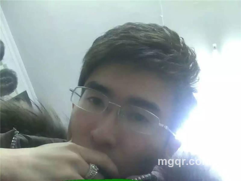 泪光雨露的头像