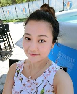 人潮拥挤.的头像