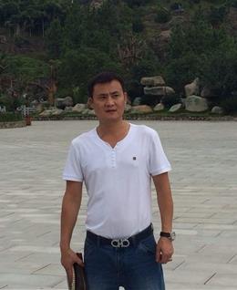 君无戏言~的头像