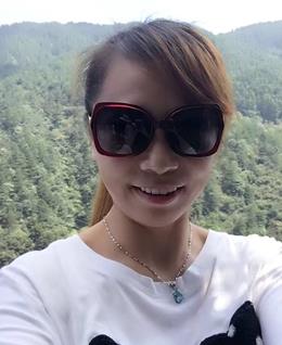 知性的百合的头像