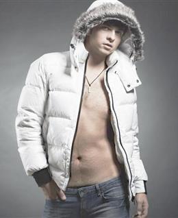 独约月下灼新衣的头像