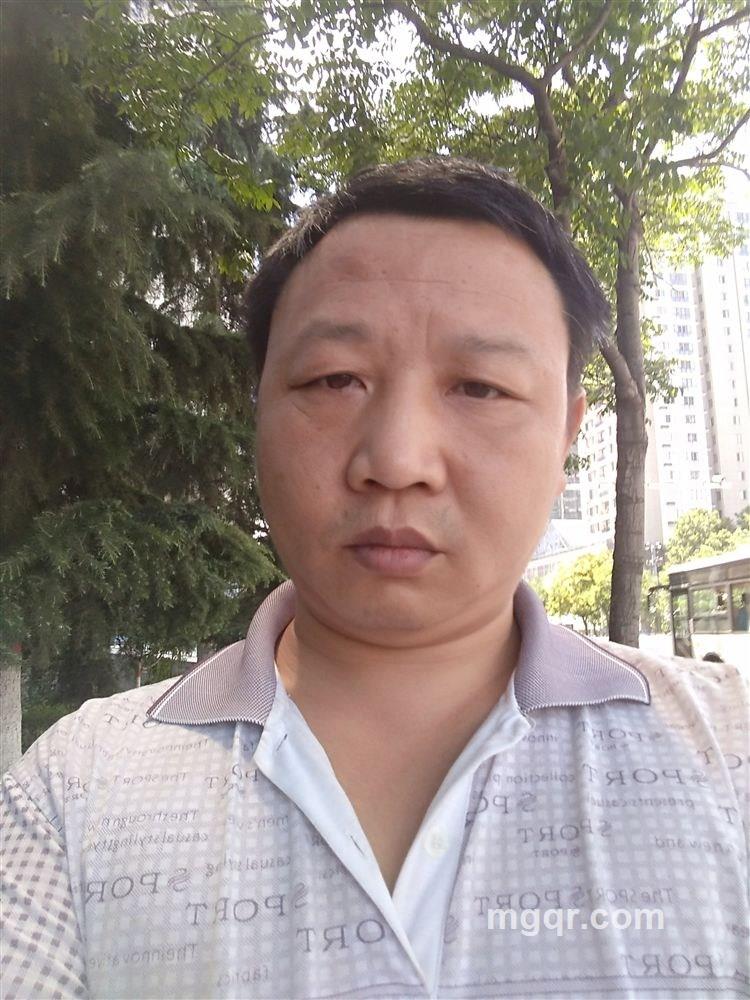 雨中散步的头像