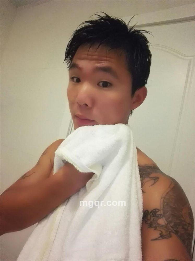 深情款款的椰子的头像