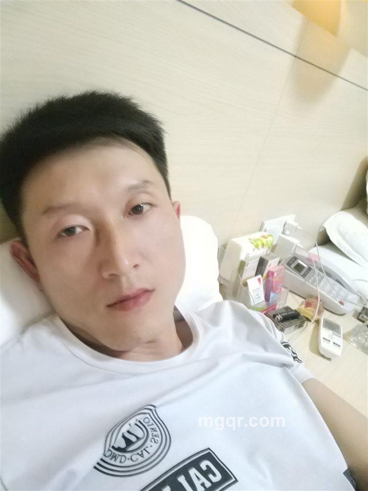 一个人飘的头像