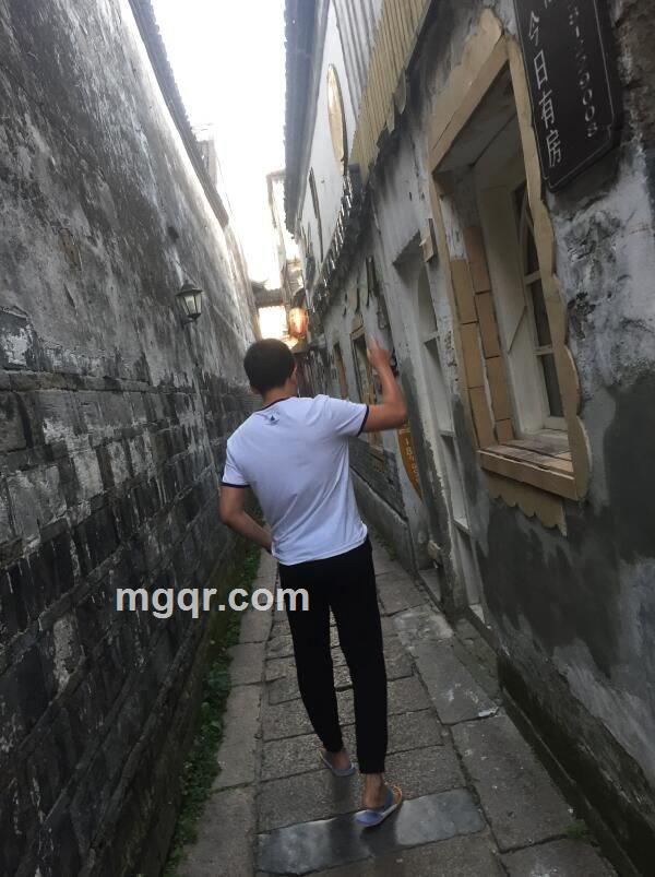 遛狗的大叔的头像