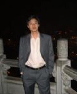 宽云窄雨的头像